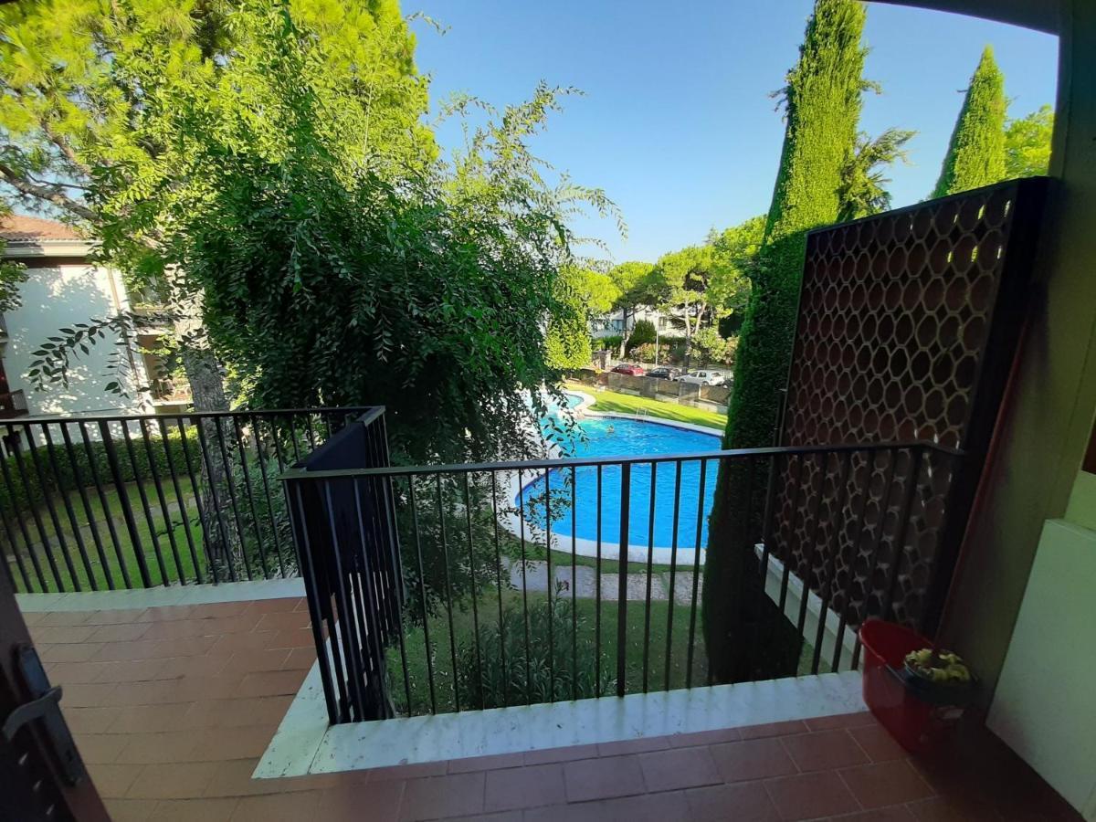 Appartamento Genziana - Con Vista Piscina E Garage Sirmione Extérieur photo