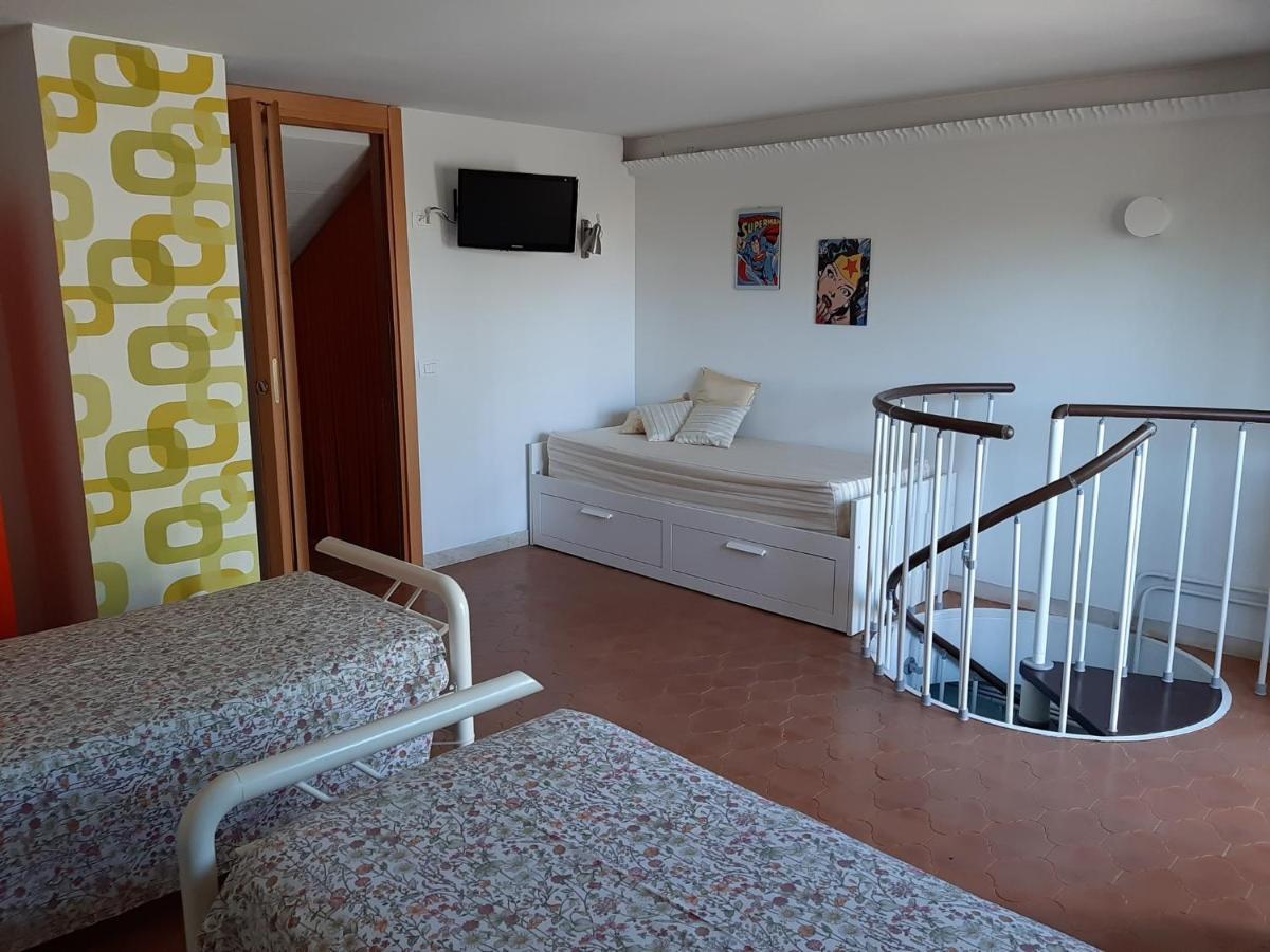 Appartamento Genziana - Con Vista Piscina E Garage Sirmione Extérieur photo