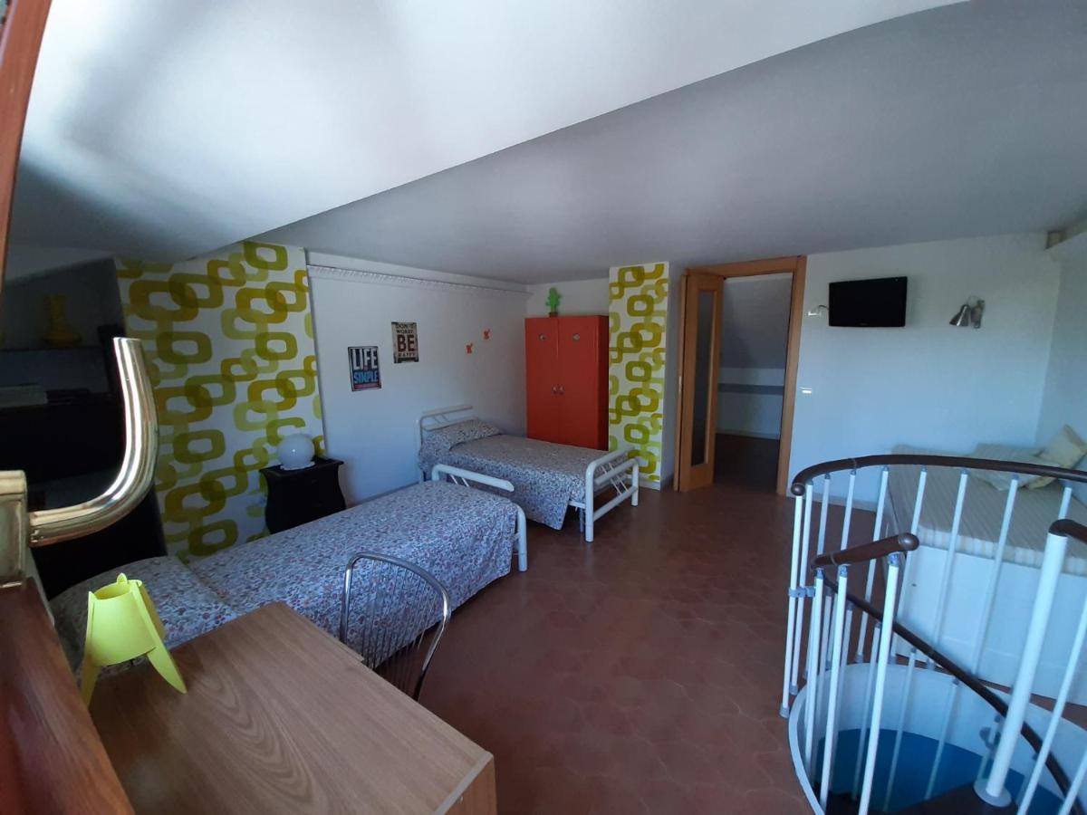 Appartamento Genziana - Con Vista Piscina E Garage Sirmione Extérieur photo